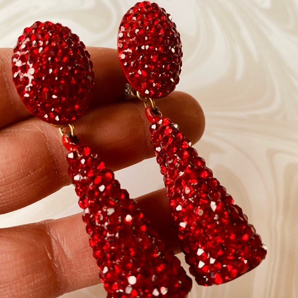 NEW VINTAGE BELLINI VIBRANT RED SWAROFSKI CRYSTAL DROP EARRING - CLIP ELEGANT - Picture 9 of 15